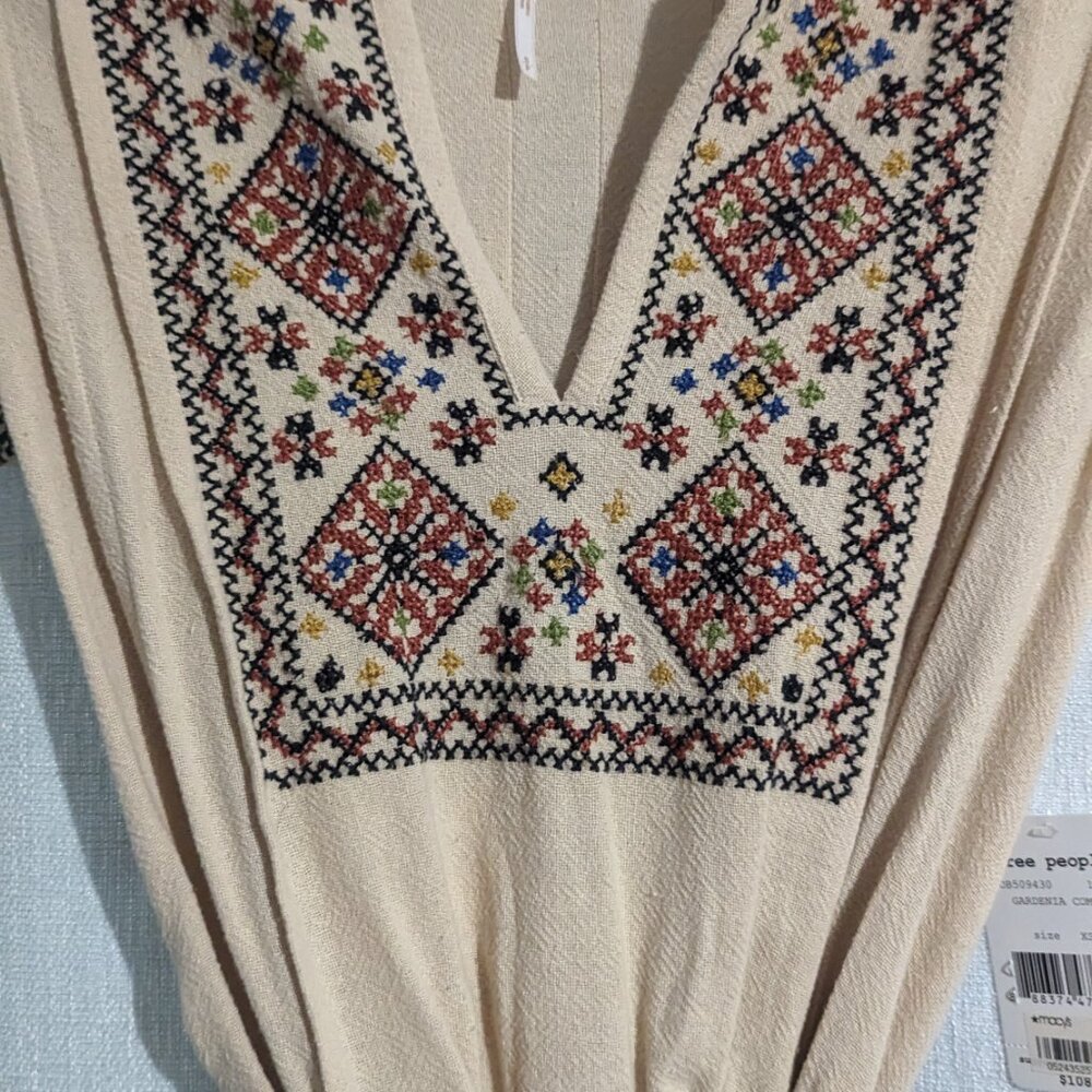Dress - Picture 4 of 4